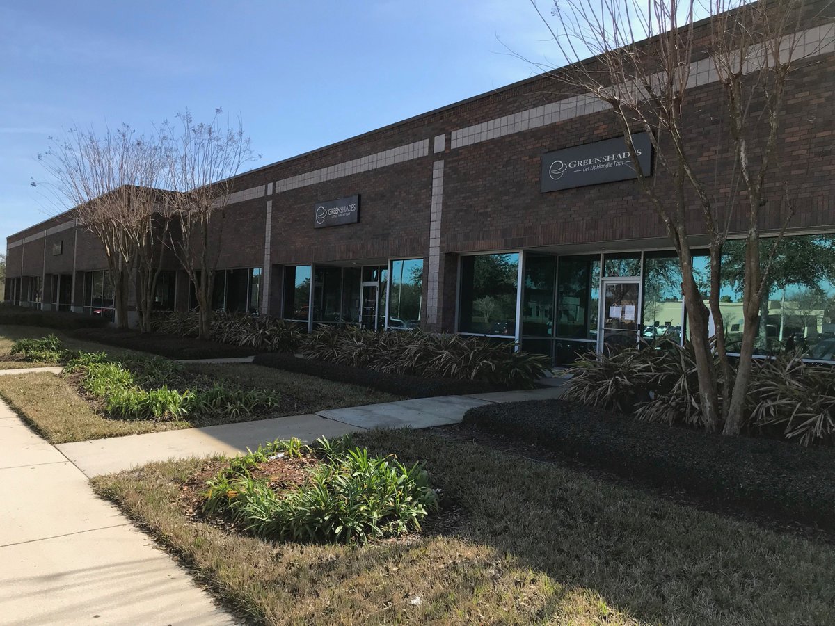 HaddecsHadden's tweet photo. Out of my (home) office today and enjoying seeing everyone at our main office! Beautiful day for an afternoon walk! #LunchTimePhoto #GPUG https://t.co/GVHyod0pZC