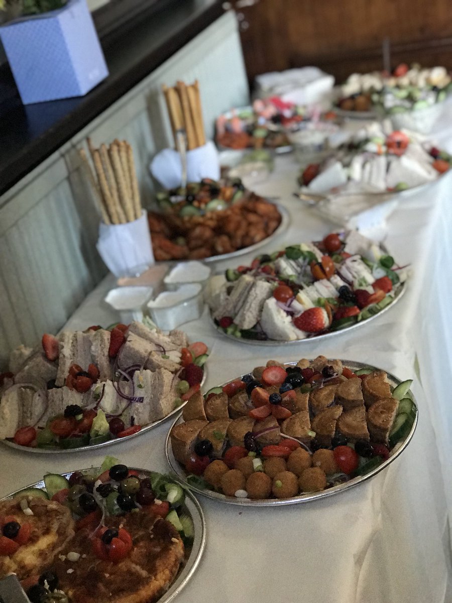 TheThatched's tweet photo. Buffets Available for All Occasions @TheThatched https://t.co/VgFjvwpxj8