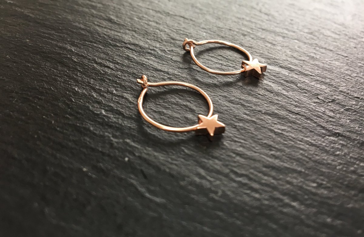 TheFieldJewel's tweet photo. ✨You’re a star...
Go, prove it ✨

Rose-gold plated, #sterlingsilver #hoops with dainty, little #star. Handmade just for you. https://t.co/x3Cz2CiXbt