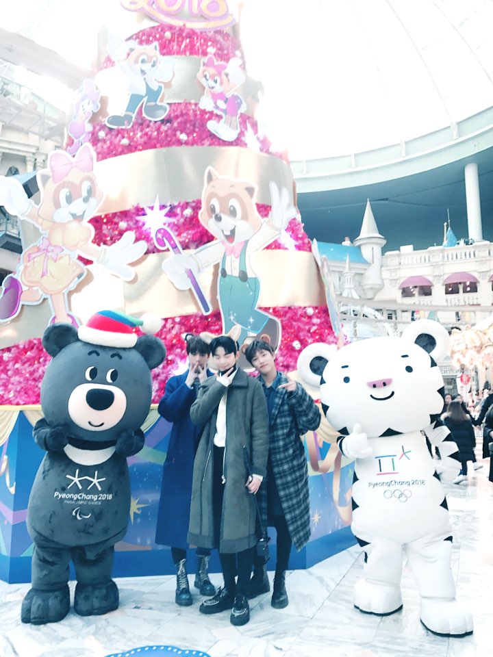 TheBoyz_br's tweet photo. [#IG] 07.02.18 - Atualização do Twitter: Missão The Boyz em Seul.

https://t.co/EIOGFoXOcu

#THEBOYZ #더보이즈 https://t.co/DOH7dheKPN