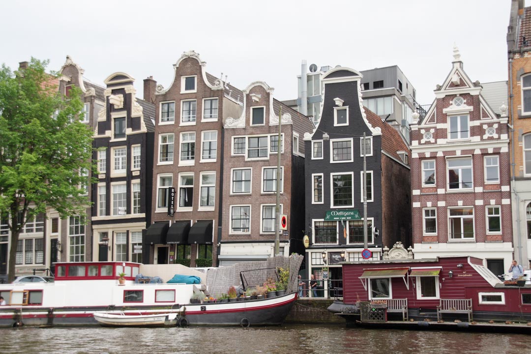 voyagerenphotos's tweet photo. CONCOURS : une balade à vélo pour deux personnes pour découvrir Amsterdam et ses canaux est à gagner sur mon compte instagram. Ca se passe par ici : https://t.co/4Gr9q2gl4o https://t.co/I3rdMHefWC