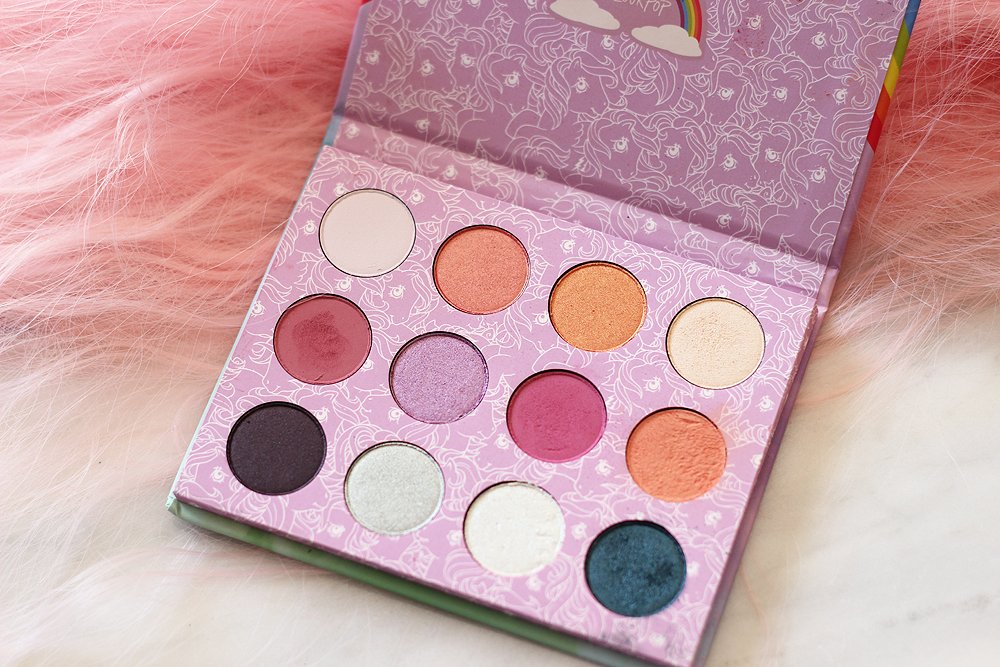 2tsweetie's tweet image. [RT]เนื่องจากเดือนเกิดน้องเตนล์ลูกน้อยของแม่ เนื่องจากน้องเตนล์จะคัมแบค😭🎉 และเนื่องจากทูเดย์แทเตนล์มาไลฟ์สองคน โคตรฟินมาก!!! ฟินบั่บททหวำวเวดวว 📢 แจกค่ะ!!! Colorpop My little pony palette สุ่มวันเกิดน้องเตนล์คับಥ⌣ಥ ❤ #HappyTENDay #taeten