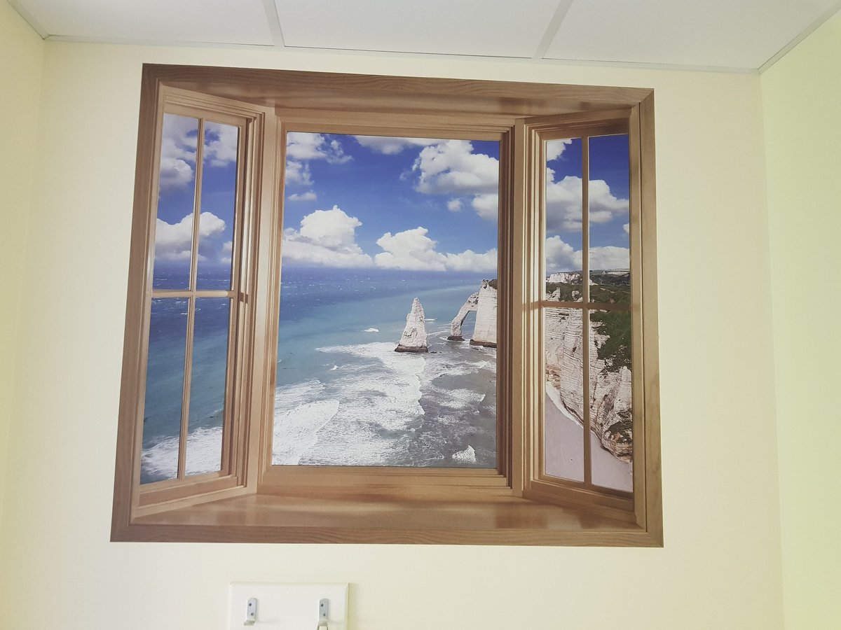 UHDB_DME's tweet image. Hospital side rooms can be very lonely, dull and have no stimulation. This is the start of our project to resolve these issues. 

#bringthecolour
#dementia 

@DerbyHospitals