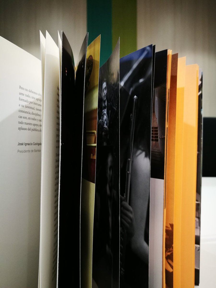 silvibag's tweet image. Precioso dossier el q nos ha diseñado @FilmacCentre para la presentación de la #orquestabankia, gracias @kikeco y @plastina como siempre x un trabajo impecable