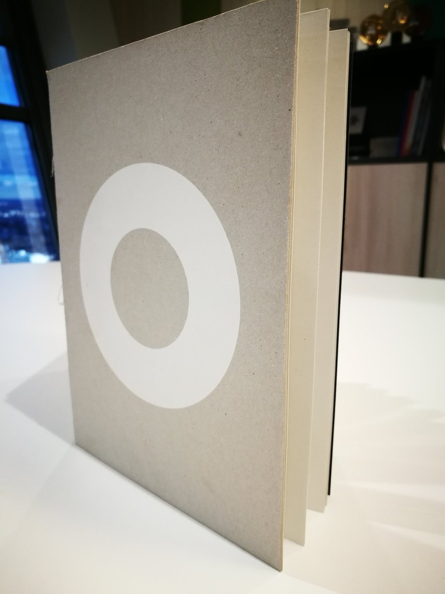 silvibag's tweet image. Precioso dossier el q nos ha diseñado @FilmacCentre para la presentación de la #orquestabankia, gracias @kikeco y @plastina como siempre x un trabajo impecable