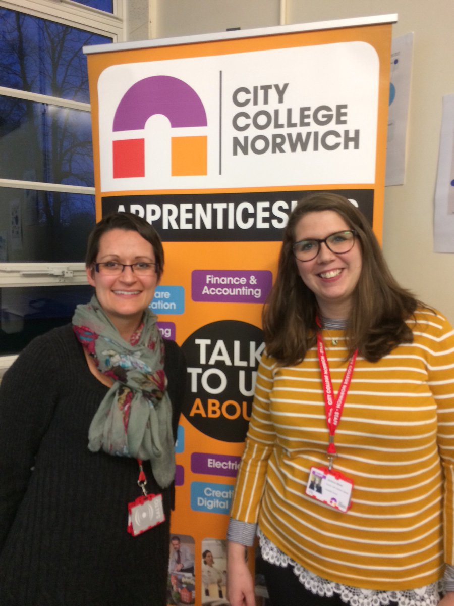 Mel_NewtonCCN's tweet photo. Exciting news! The Dental Nursing Assessment team @norwichcollege and @apprenticehas just doubled in size! What % increase is that? #functionalskillsmaths #newteam #dentalnursingapprenticeships Welcome @JessicaMeekCCN https://t.co/5EROLMNw8z