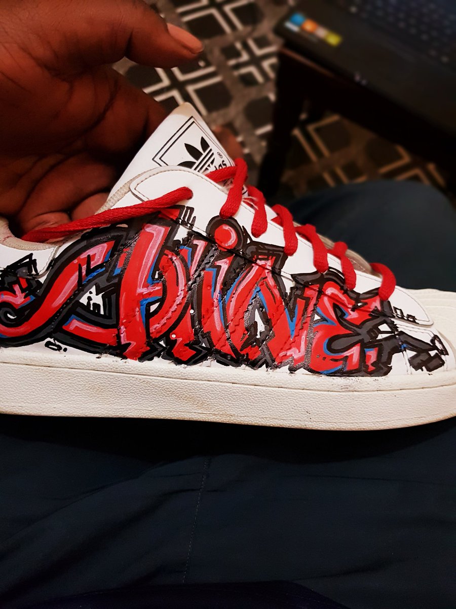 Mr_Chola's tweet image. Retro head had to differentiate myself from the rest.. 

#Adidas #Shelltoes #Customs #SHINE 💣