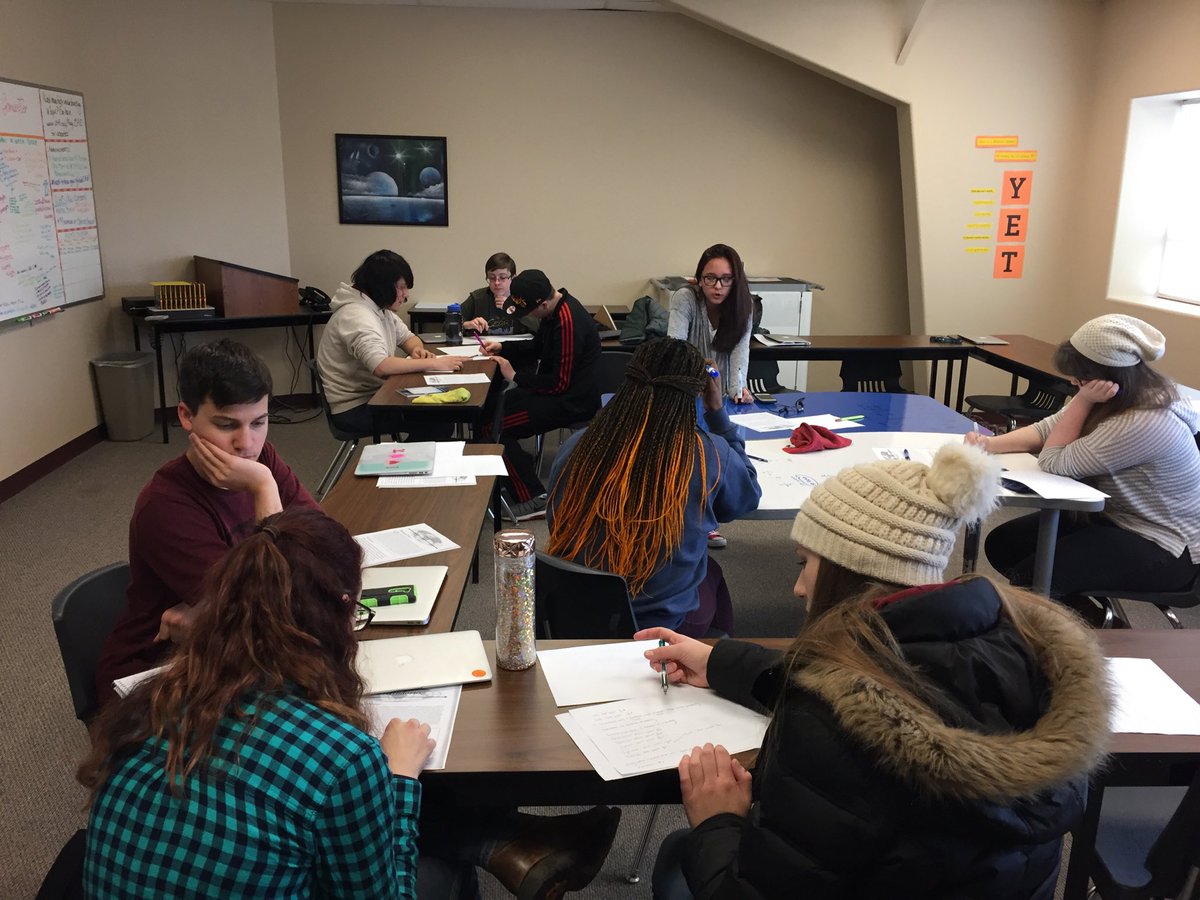 CraigsSolutions's tweet photo. Stretching and growing brains in #math class today. Stdts: “What are they even asking?!” #CriticalThinking #struggleisreal #growthmindset #PPEC49 https://t.co/IW7aMjC6TJ