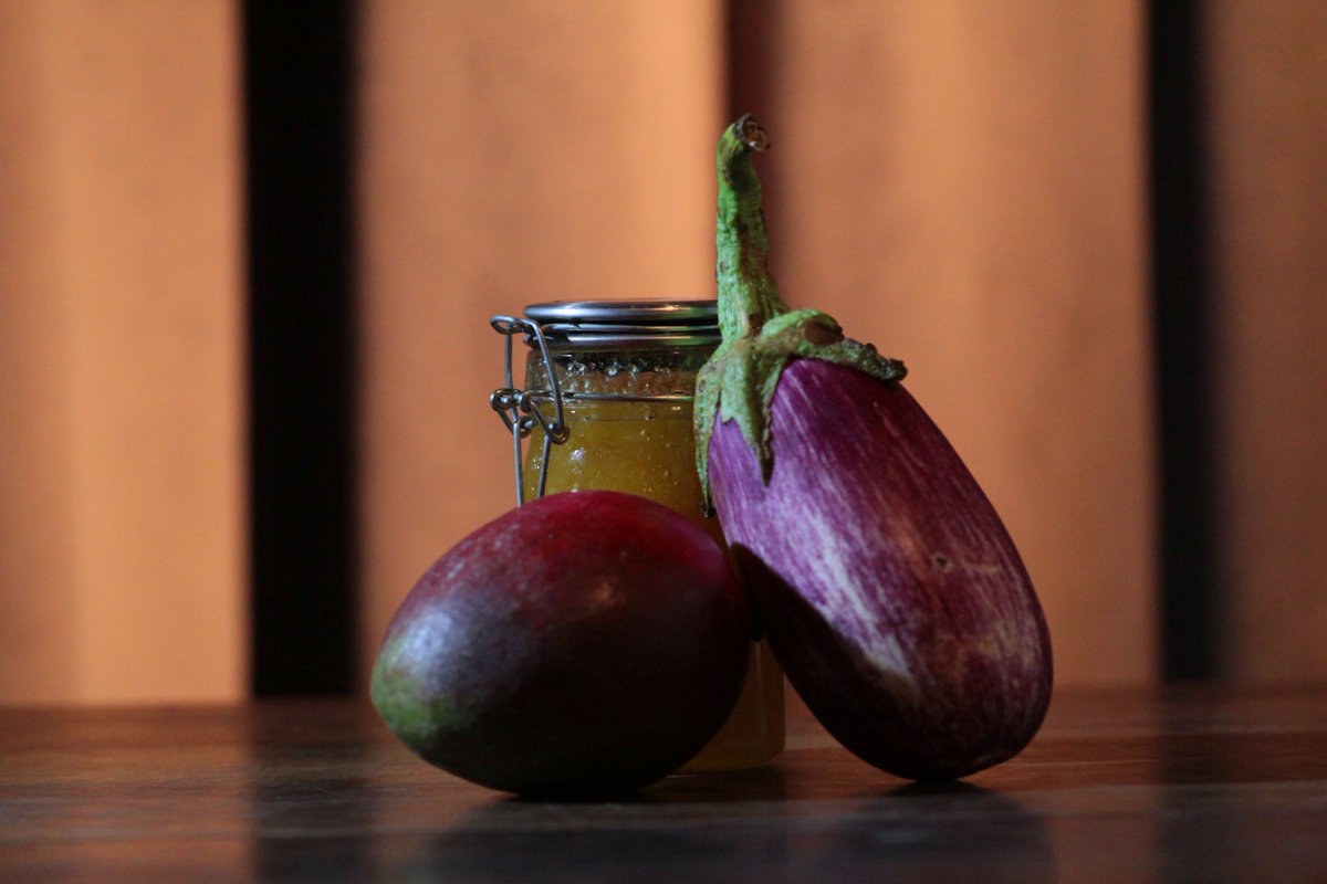 Ya podes pasar por <a href="/_churrasqueria/">Churrasquería</a> a disfrutar de nuestro menú para <a href="/MesaDeEstacion/">Mesa De Estacion</a> con sus ingredientes estrellas de esta temporada: Mango, Miel y berenjenas en todas sus variedades