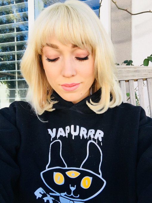 Also shout out to this sweat shirt for keeping me warm in these desert mornings. https://t.co/G3wUUu<a href="/tag/sexy"class="tags"><span>#sexy</span></a><a href="/tag/lesbian"class="tags"><span>#lesbian</span></a><a href="/tag/pornart"class="tags"><span>#pornart</span></a>