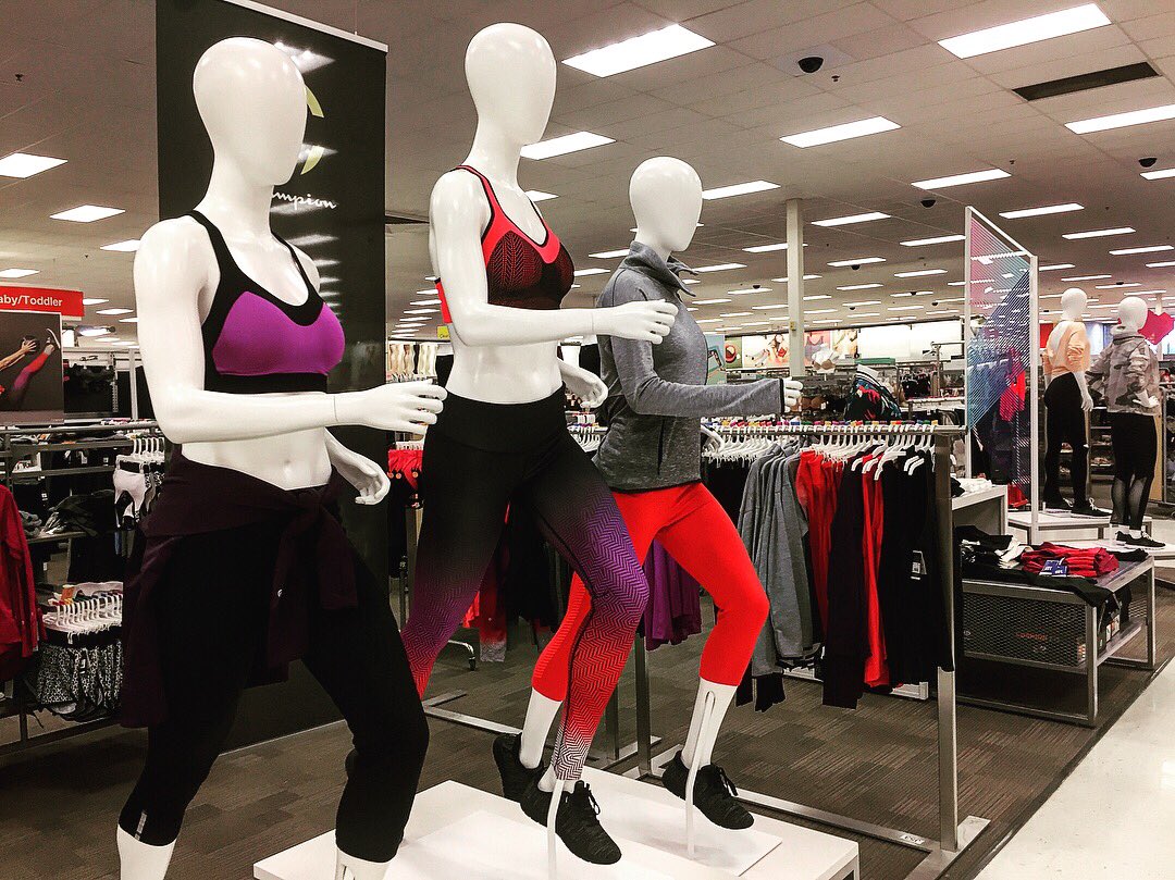 TargetVM_Philly's tweet photo. Had a blast today checking in with my most recent trainee and Bridesburg’s new Visual Merchandiser, Tyneesha! Created some fresh focals 💕 Thanks for having me store 2075!!!! See you soon! #g493sofreshandsoclean #t2075 #target #teamtarget #WeAreTarget #vmtarget #vmtl https://t.co/6L9l4vPyDR
