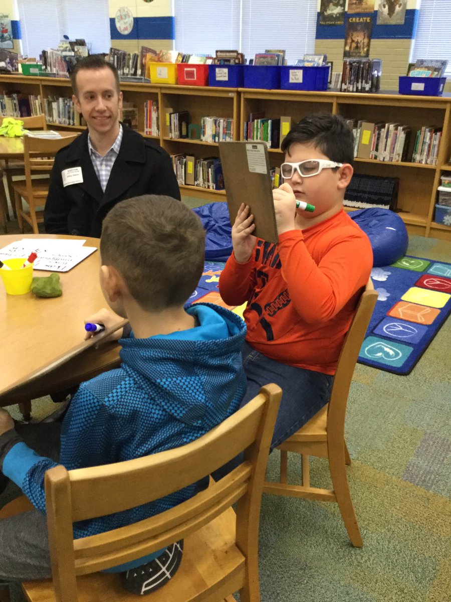 ticain84's tweet photo. We appreciate our Adopt-a-Class Friends for investing in our future! Thank you Mr. Owens for rocking the two digit times one digit multiplication practice today! @hachienorthside https://t.co/J7SpeiyWLX