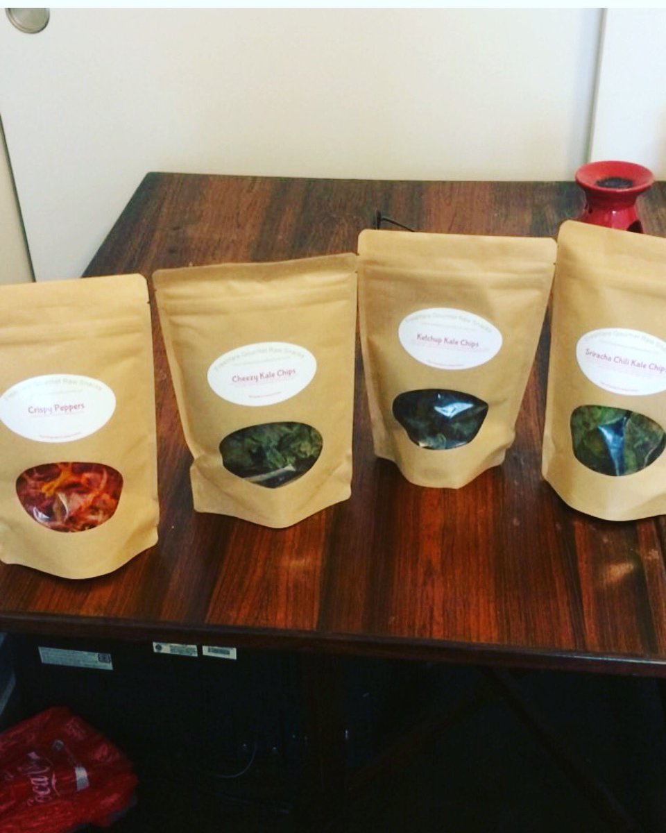 StacyeBranche's tweet photo. Thank you @dedra_007 For your support. @freshfaregourmetrawsnacks #raw #snacks #118Degrees #healthysnacks #HealthyChoice #rawsnacks #rawvegansnacks #VeganSnacks #Vegetarianism #VegetarianSnacks #plantbased #plantbasedsnacks #wholefoods https://t.co/pc1LXJKEG6