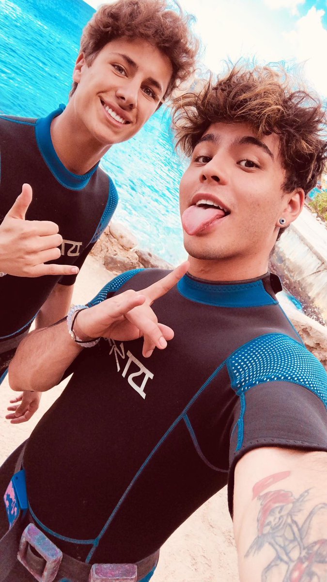 JuanpaZuritaITA's tweet photo. Oggi Juanpa e Sebas insieme
#zurilobos 😍 https://t.co/qn7g1Or2qF