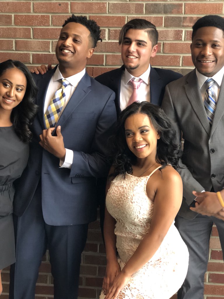 SamboAmaza's tweet image. 101 Days and we out 🙏🏾 #Gradvibes