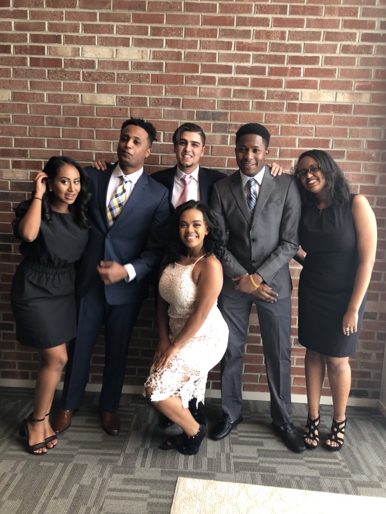 SamboAmaza's tweet image. 101 Days and we out 🙏🏾 #Gradvibes