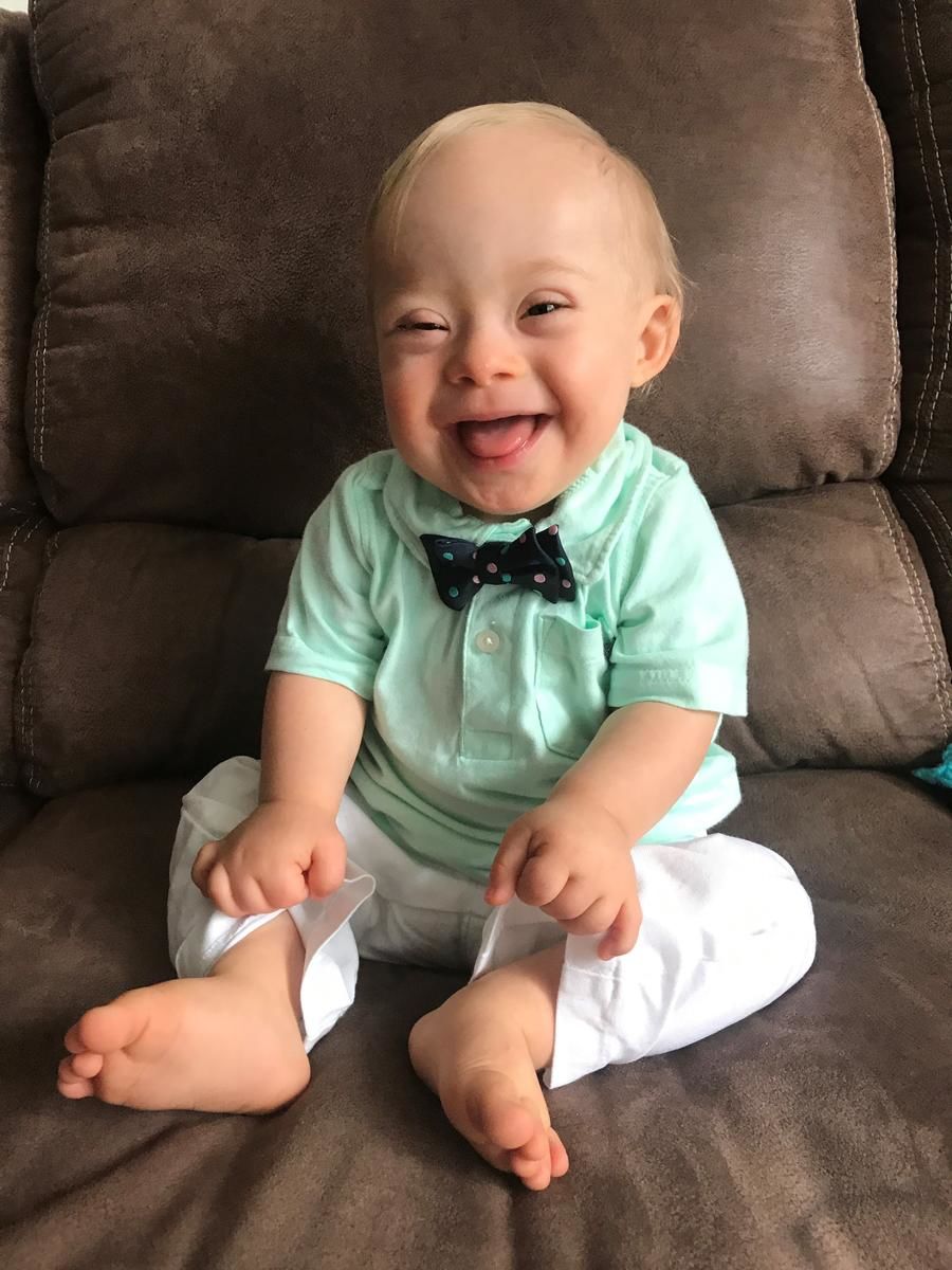 parents's tweet photo. The 2018 Gerber baby is the first with Down syndrome (and he stole our hearts!) 😍 https://t.co/g9bnSMUAuX https://t.co/KLKH5LYh1L