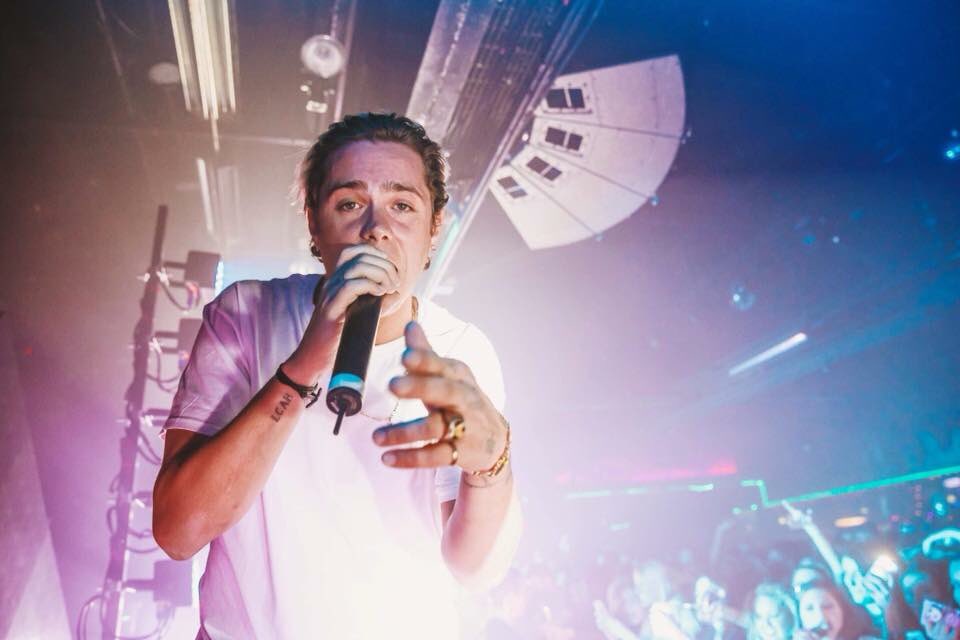 HanleysAle's tweet image. Tonight: @SammyAdams hosts the biggest college party in #Providence! Tickets are sold out online. Limited amount of tickets at the door. We open at 9:30pm, get here early to avoid the lines. 18+ to enter. Music by DJs @dupontdjs &amp;amp; @SirMattyV! Powered by #Swerve Ent. 🔥