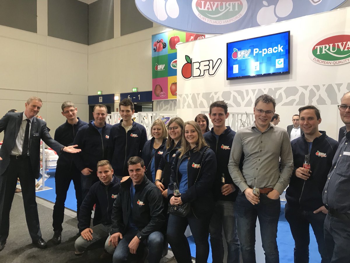Nice to catch up today at #BFV’ stand <a href="/Fruit_Logistica/">🍉 FRUIT LOGISTICA 🍏</a> and meet their next generation of #Belgian #growers! The future was here today <a href="/Fruit_Logistica/">🍉 FRUIT LOGISTICA 🍏</a> 🍎 🍐, thanks 😊! #TheBFVyoungones #fruitlog18