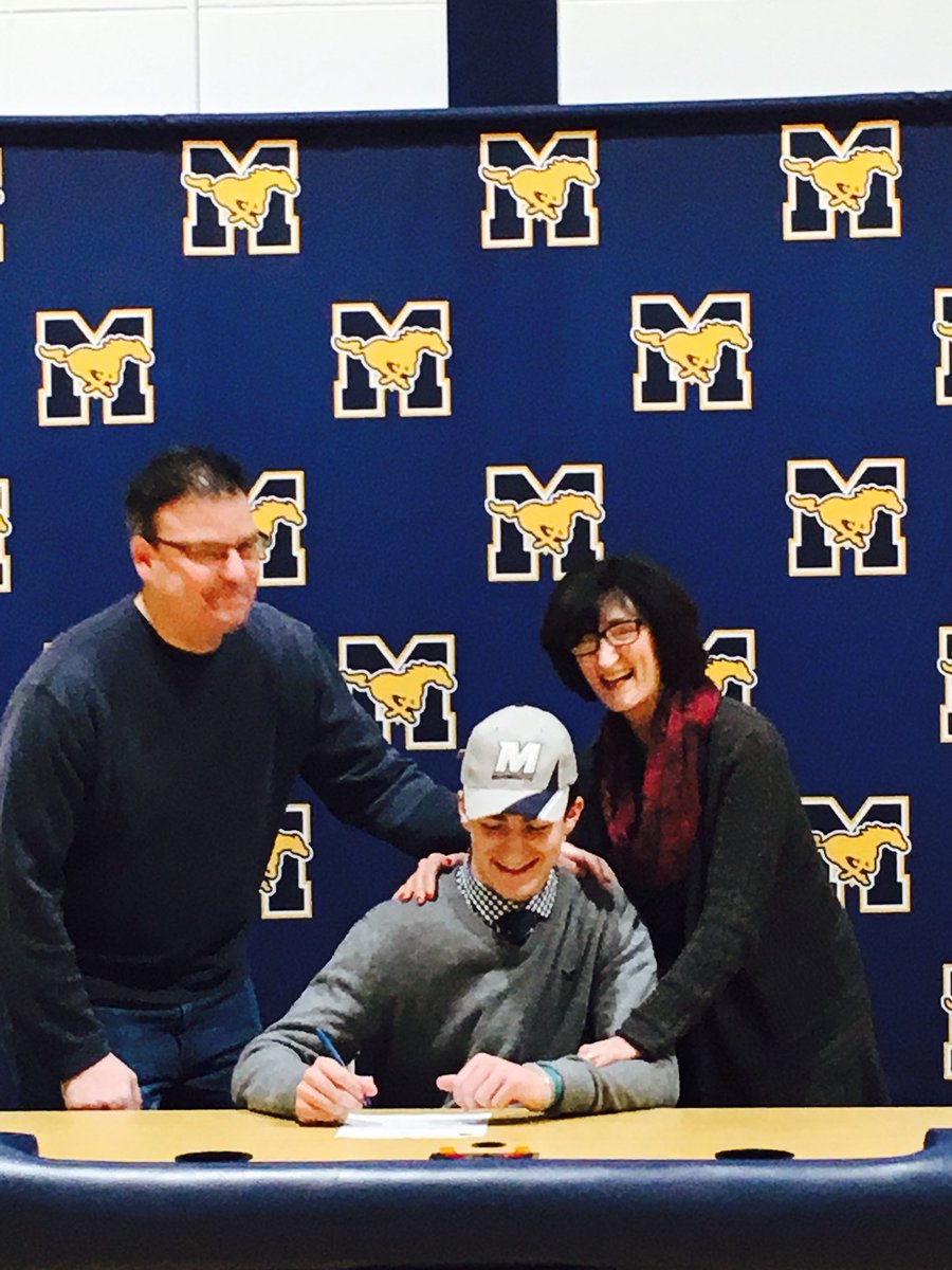 justin__marcus's tweet photo. Signed & Officially a Monmouth Hawk โ๏ธ๐๐ป๐ฆ
https://t.co/OzMxyxzpxt