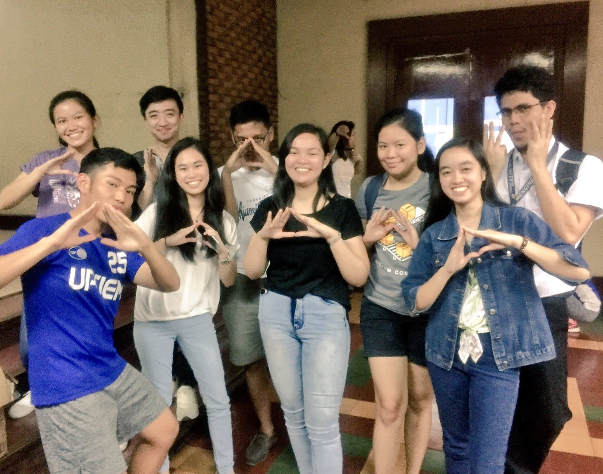 ikaeeel's tweet photo. First committee meeting! :)) #AcadOrg https://t.co/097xyHDzbX