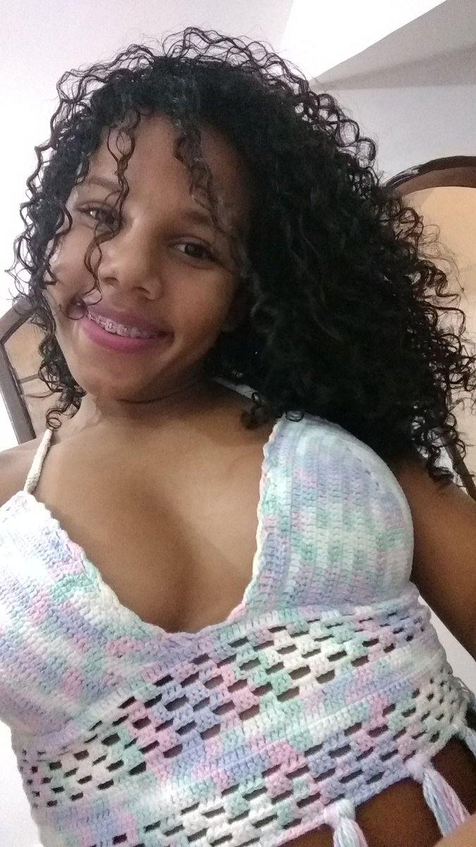 linndiiinha's tweet photo. boa noitinha 😛 https://t.co/SeITW9Pydp