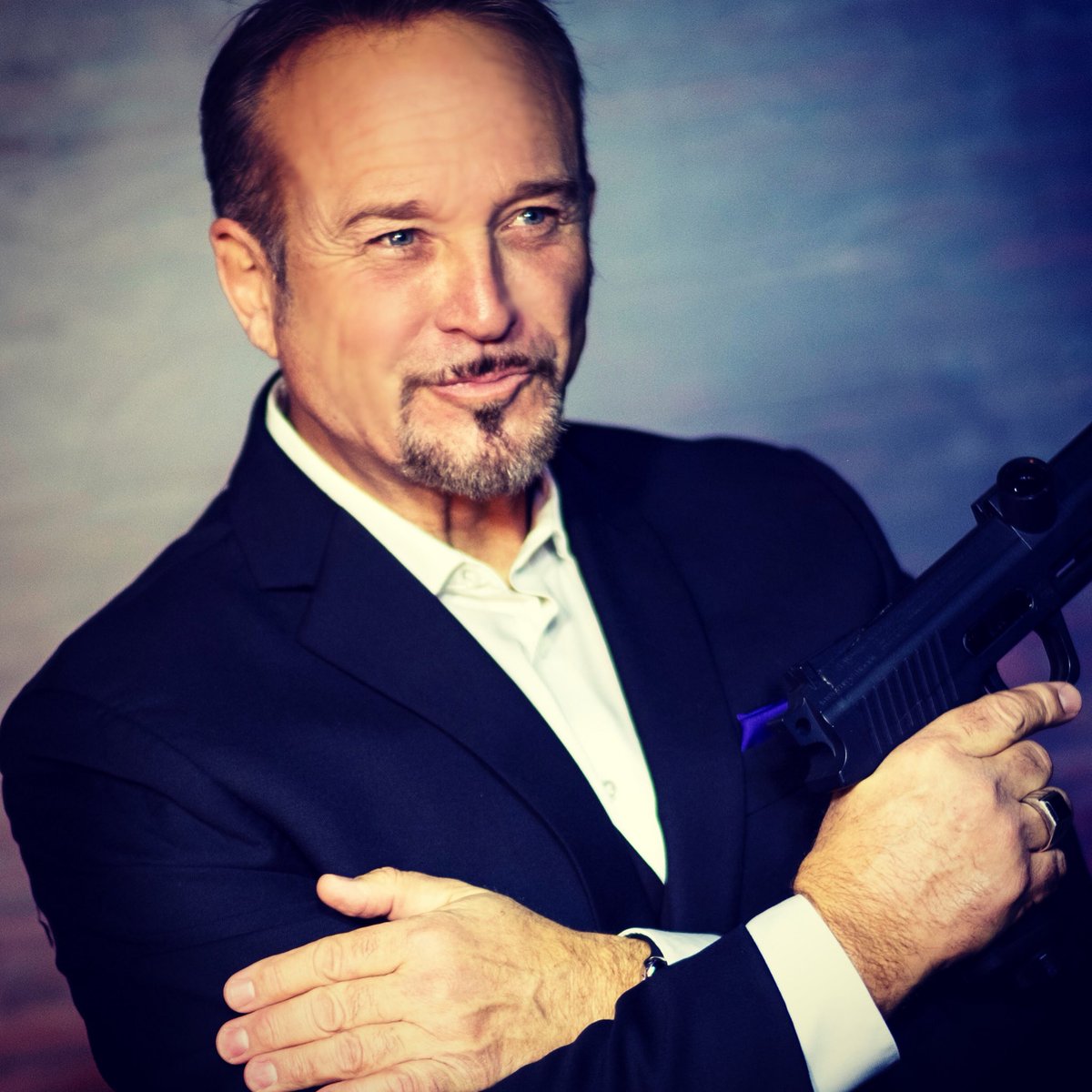 EStoneMagic's tweet image. It’s awards season and I’ve won GigMasters 2017 Rising Star Award! You can check it out on my GigMasters profile 
gigmasters.com/magician/edwar…