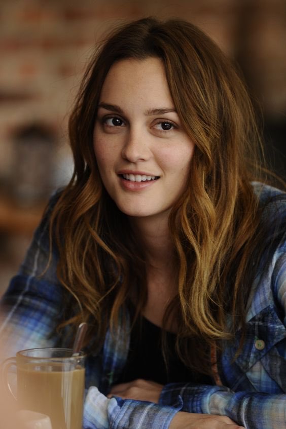 culturistyles's tweet photo. so you're telling me that leighton meester, sara waisglass, and gage golightly aren't all related? 

lmao ya ok https://t.co/0njXSaUP9p