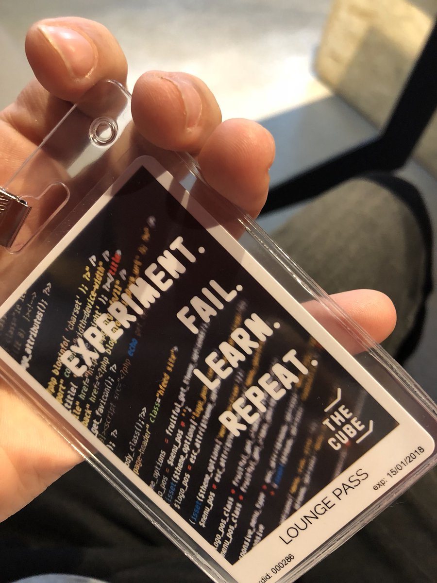 miavatar's tweet photo. Ha sido una experiencia fantástica muchas gracias @UXacademy_es por crear eventos donde compartir inquietudes del sector #UXBANK https://t.co/OR6jaYZ4Yi