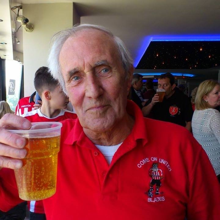 Good Evening <a href="/SUFC_tweets/">Sheffield United</a> Mel Brothwell who's Funeral is 2moro. A true Yorkshire man bonkers about united a great husband/Grandad/dad to my best pal Simon aka Toff (who had a trial for united) would mean so much if you could get some fans/players to raise a glass to a proper Gent
