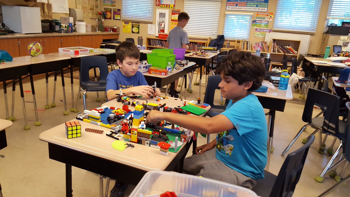 strandwoodel's tweet photo. It's Global School Play Day here at Strandwood.  Here are some of the activities the 4th and 5th graders are doing today. @P2McCaffrey5th @beckhteacher #GSPD https://t.co/BEvex9svd4