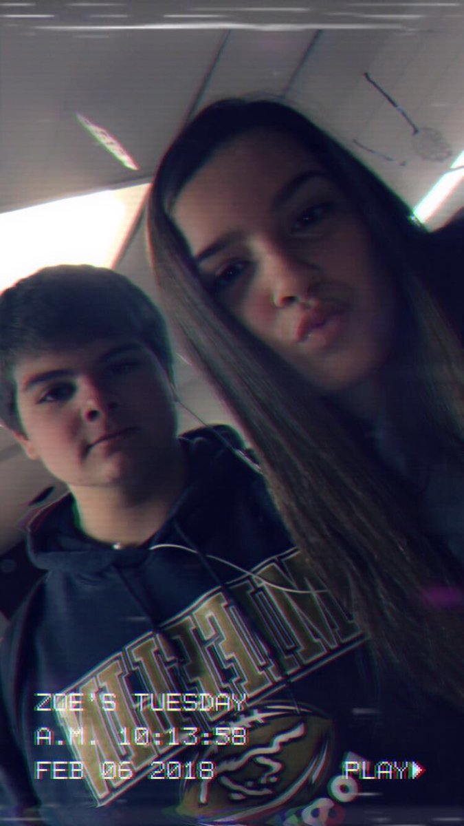 zoe_yarosz's tweet photo. happy birthday @Coopa_Henry72 !!! thanks for all the memories i love you sm❤️🎉🤑🐐 #salmonella #schoolfacetime #tableshare #freshmanprom #historywalks https://t.co/AVJ77KCZvH