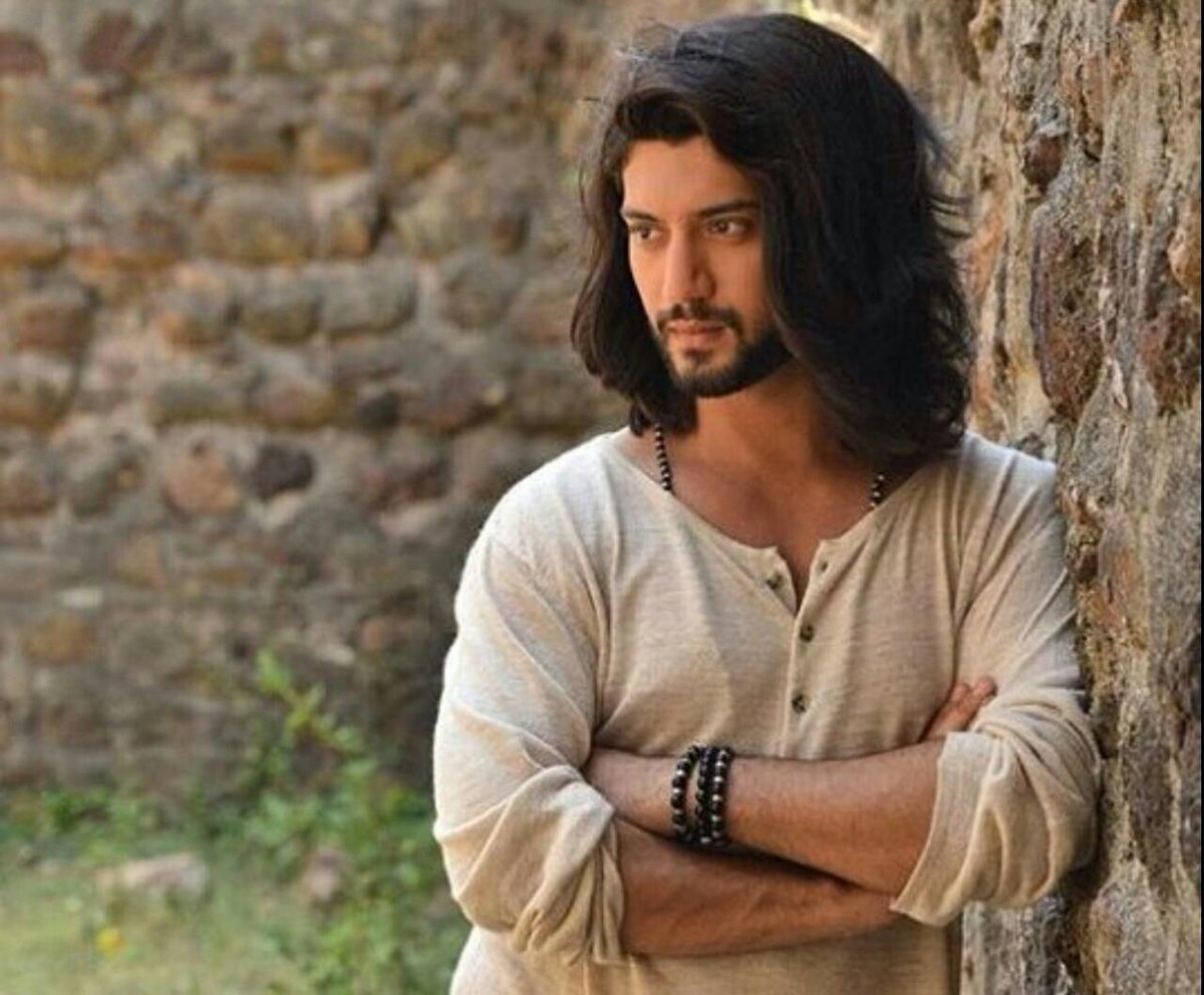 JustShowbiz's tweet photo. #RoseDay2018 : Television Celebs and their favourite rose!
#RoseDay @KUNAL_JAISINGH https://t.co/WXXXYgEusz https://t.co/wQgRpLQfEK