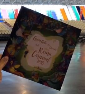 eldiatenerife's tweet photo. Sigue en directo la #GalaReinaSC del #CarnavalSC18 en nuestro perfil @Carnaval_Tfe
#ReinaCarnavalSC https://t.co/O8GQM4r4NW