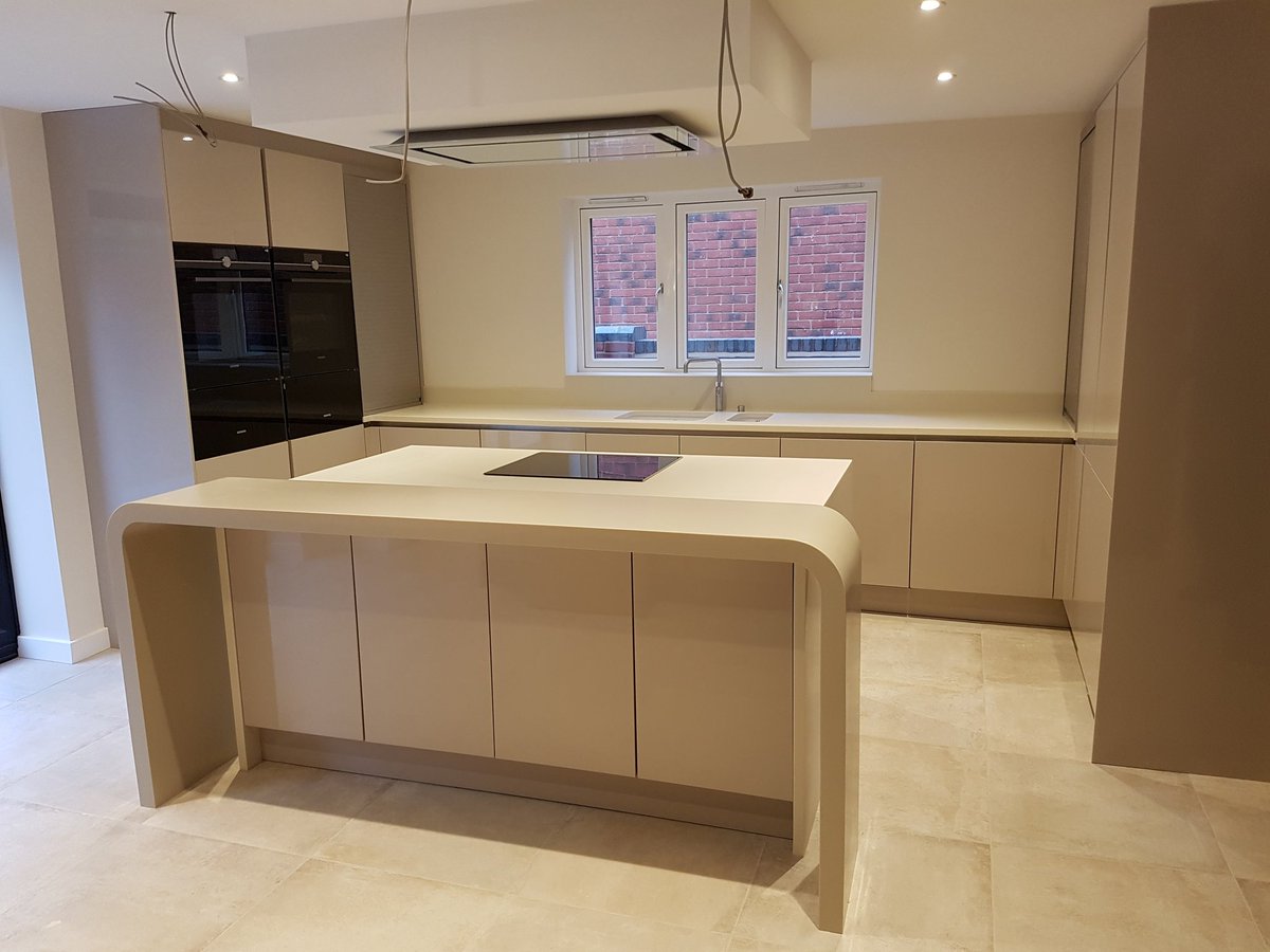 Rogerstone LIMITED (@parone38) on Twitter photo 