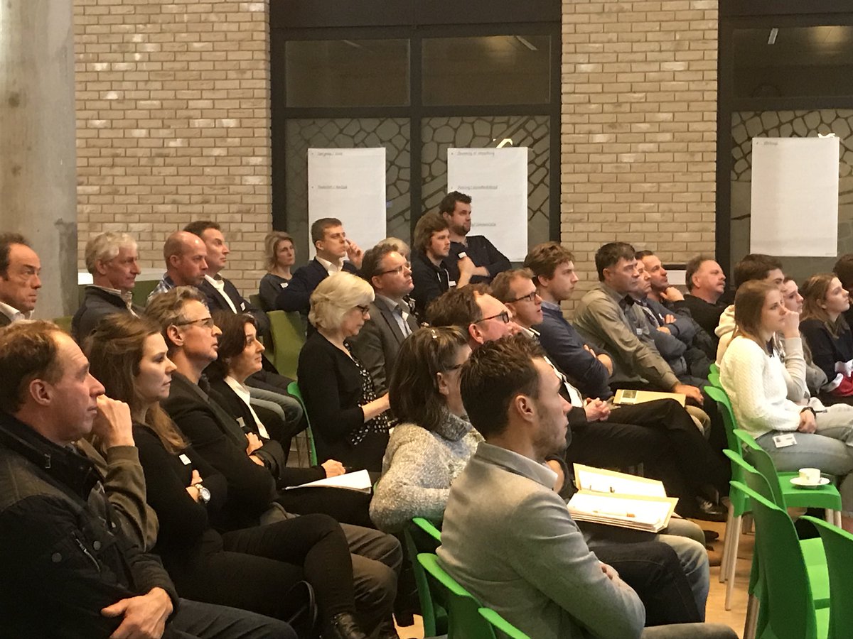 diverzio's tweet photo. 40 Boeren, telers, kwekers op bezoek @radboudumc voor Masterclass Gezonde korte ketens @RaboRvN @RaboArnhem @RaboMaasenWaal   Inspiratie, leren en verbinden Agri voeding en gezondheid in de praktijk https://t.co/qH8DTSlJo0