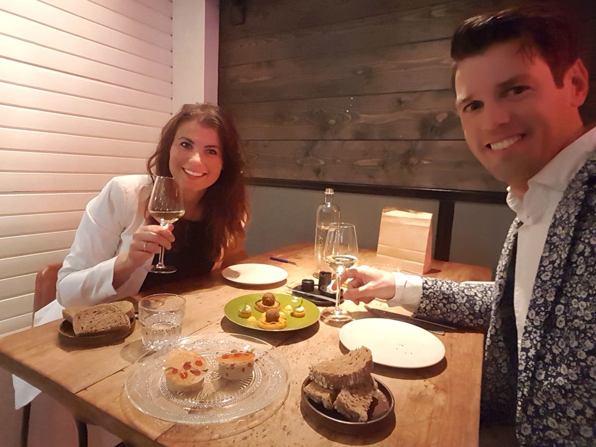 RolfRook's tweet photo. @1008AM bedankt voor het heerlijke Love Up Menu. We hebben genoten van heerlijk eten en mooie gesprekken. #storyofus https://t.co/v38VroRIKs