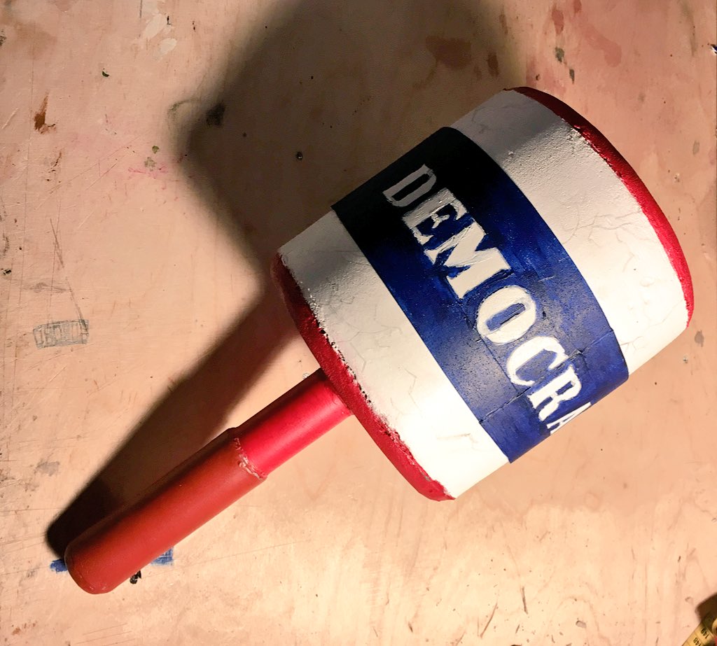 _rsms_'s tweet photo. I made this commie whacker from @Fallout 4 #falloutprop #fallout4
#fallout #falloutprops https://t.co/aazEegQKRN