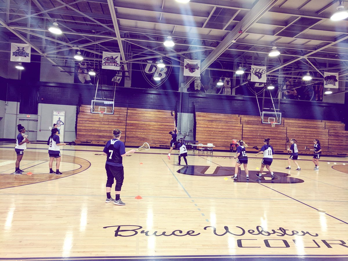 UBwlax's tweet photo. Snowy, rainy New England day can't stop us from getting our work done! #ubwlax #dontstopthetrainπ
Thanks for letting us borrow your home @UBWBB & @ubmbb https://t.co/wdfYRiayqL