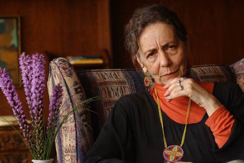 descargacultura's tweet photo. Con gran admiración Descarga Cultura.UNAM #RecuerdaA Esther Seligson, escritora, traductora y poeta.
En voz de la ganadora del Premio Xavier Villaurrutia 1973 escucha un relato de su libro De sueños, presagios y otras voces > https://t.co/DnN19iaTw7 https://t.co/Xn8svzfU6v