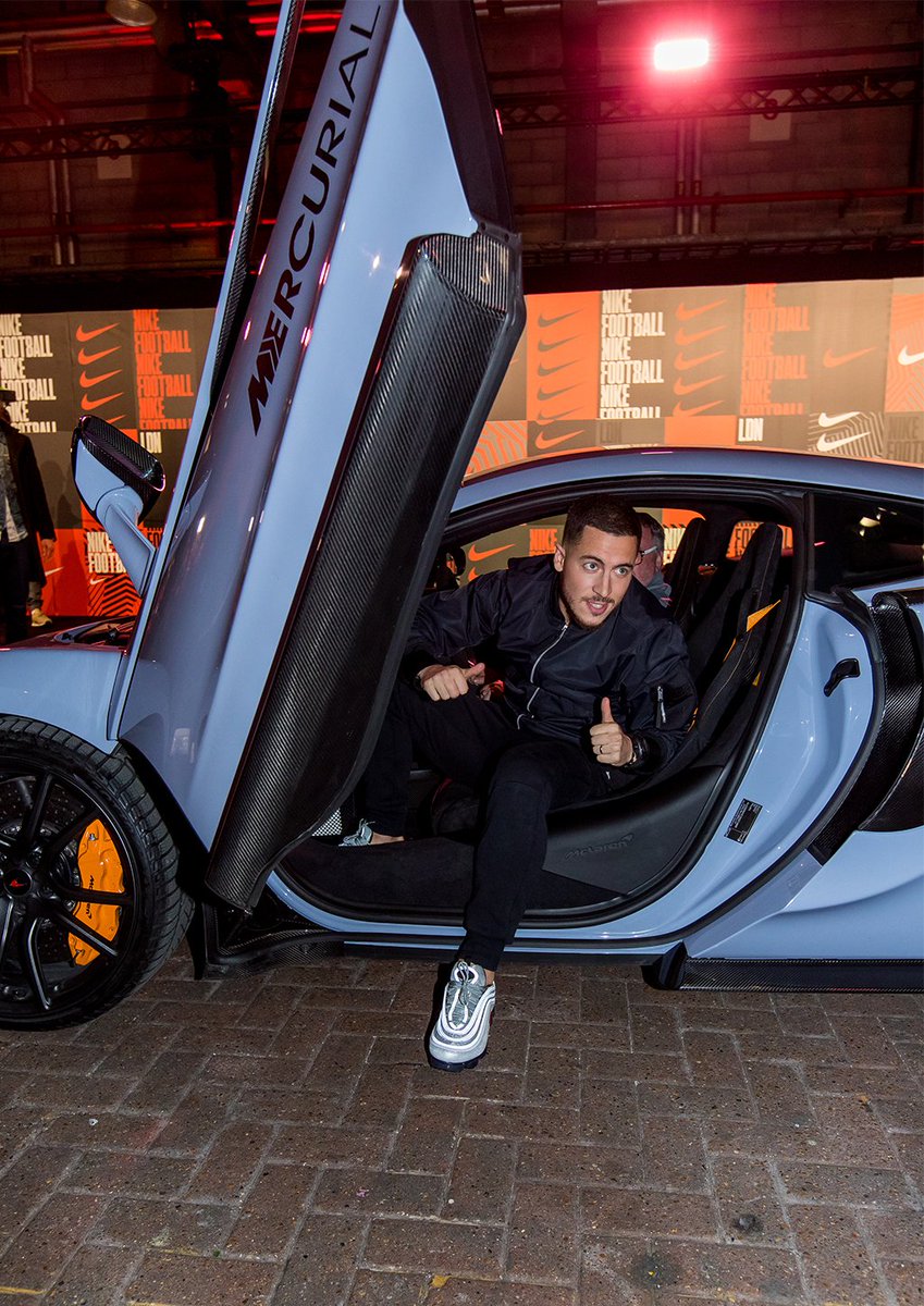 nikefootball's tweet photo. The world's fastest arrive in style.
@neymarjr @hazardeden10 @richarlison97 @samkerr1

#BornMercurial #NikeFootball https://t.co/3aKSPUT9pV