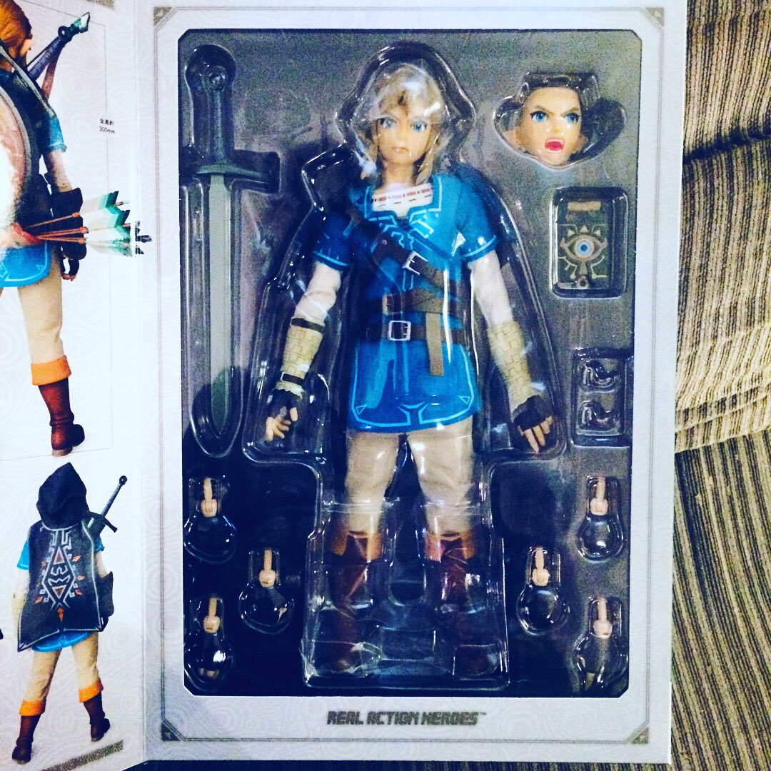 Linksliltri4ce's tweet photo. Heโs here! Happy birthday, me! ๐#BreathOfTheWild 12 Inch #RealActionHeroes #Link #ActionFigure by #MediComToy!
*
*
*
#botw #lozbotw #linkfigure #radasfuck #zelda
#legendofcollections #legendofzelda #loz #zeldalove #zeldaaddict #Nintendo #zeldacollection #zeldacollector #ใผใซใ https://t.co/KAdomuf1T4