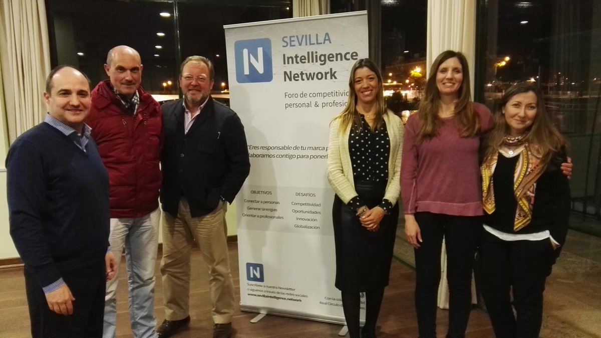 SevillaNetwork's tweet photo. Smart Micro Conference de Elena Gallardo en el @RCLabradores . El pasado 6 de febrero, un acto moderado por @mrZabalgoitia  Con @ManuelCasero1  @ProductividadIn  y @gdombor https://t.co/rgDGIHENIZ