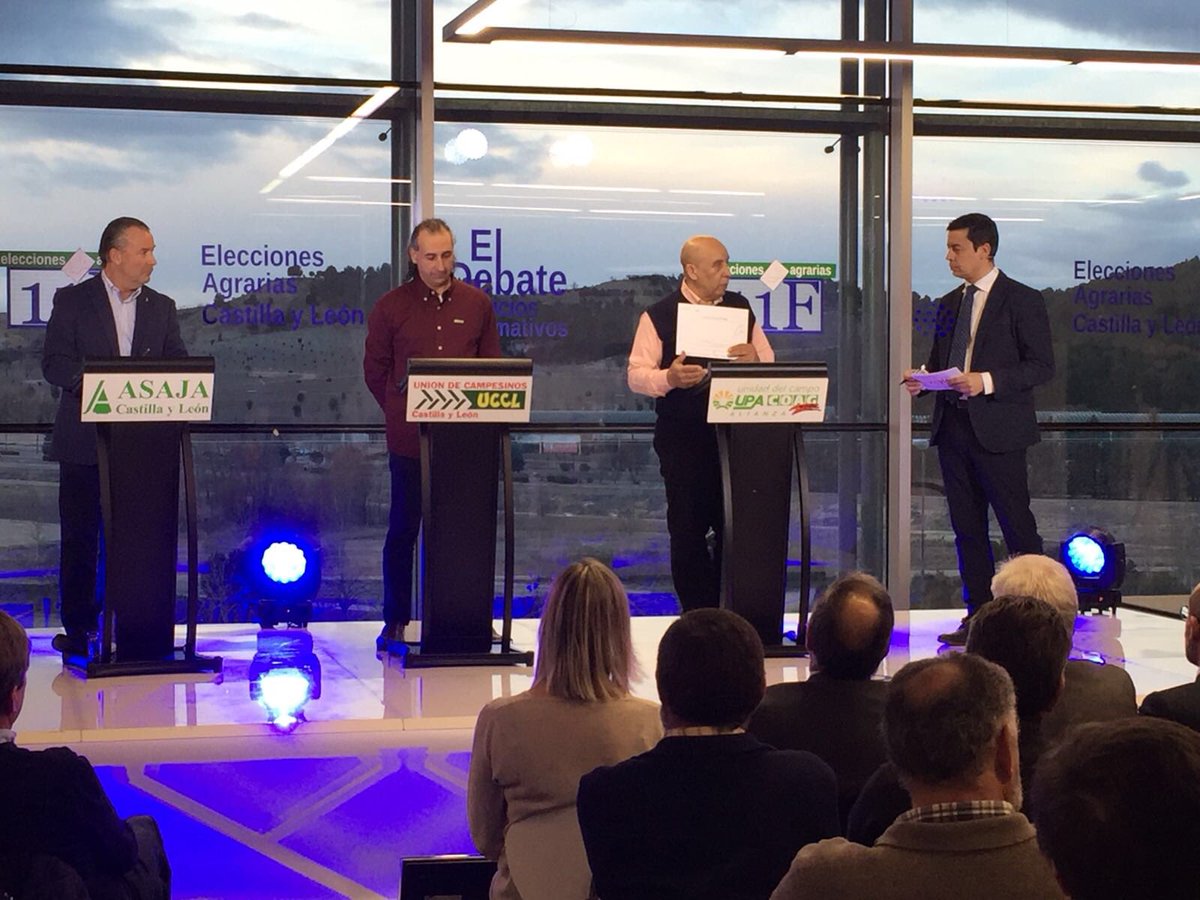 edugordaliza's tweet photo. El Gran Debate por el Futuro del #Campo en @rtvcyl Programa Especial  a las 21.30 h con motivo de las #eleccionesagrarias2018 @upacyl @ucclprensa @ASAJACyL @La_COAG Tres modelos para un mismo destino. La representatividad en juego. @SurcosCyL @urcacyl @AgronewsCyL @tierradesabor https://t.co/wrgTnRzD0o