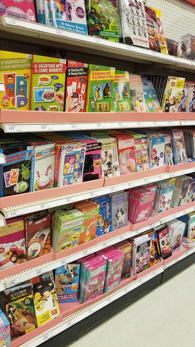 SkyGirlRae's tweet image. Remember doing these in elementary school and saying oh Becky get this terrible one and Billy gets the good one😂 #TweetLikeThe2000s #randomnames #Elementary #2000s