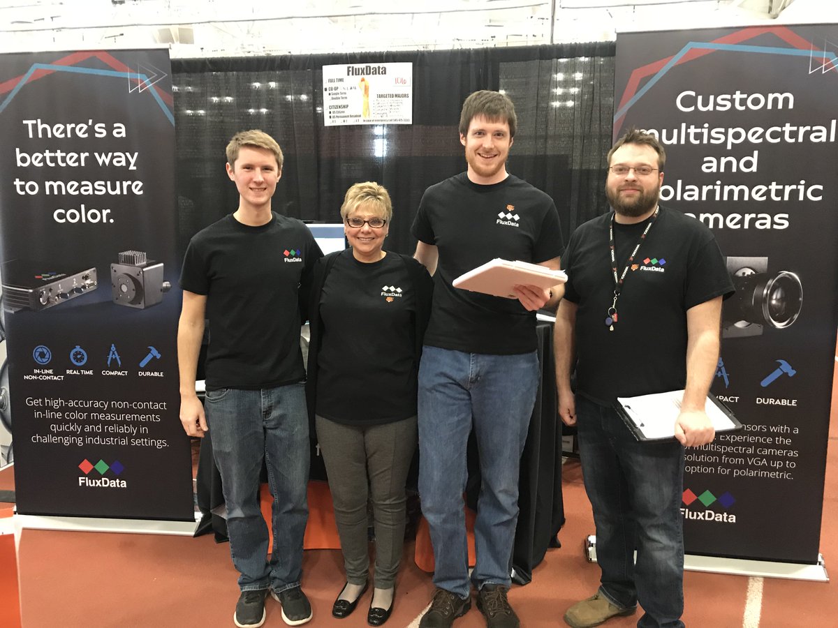 FluxData's tweet photo. FluxData staff having a great time at RIT Career Fair! 

#RITCareerFair #FluxData #DeliveringKnowledgeFromLight https://t.co/76Ka7dkkUu