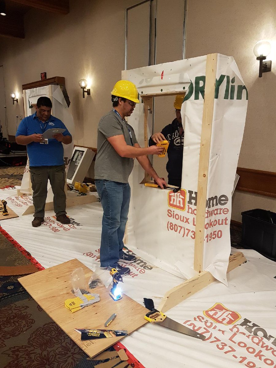 CMHC_ca's tweet photo. Day 2 is underway at #FNHC2018 ! #Firstnation participants are taking part in a design & build competition! https://t.co/U5frDriC9x