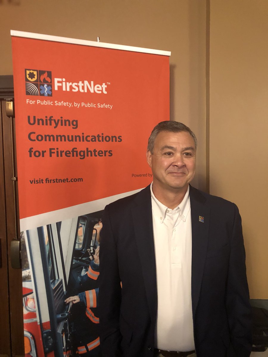 SteveN0EL's tweet photo. FirstNet Fire experts supporting the Alaska Fire Chiefs Summit in Juneau! Nice job Mike and Ryan. Thanks to Chief Tucker! @FirstNetGov https://t.co/ElpvViu4mH