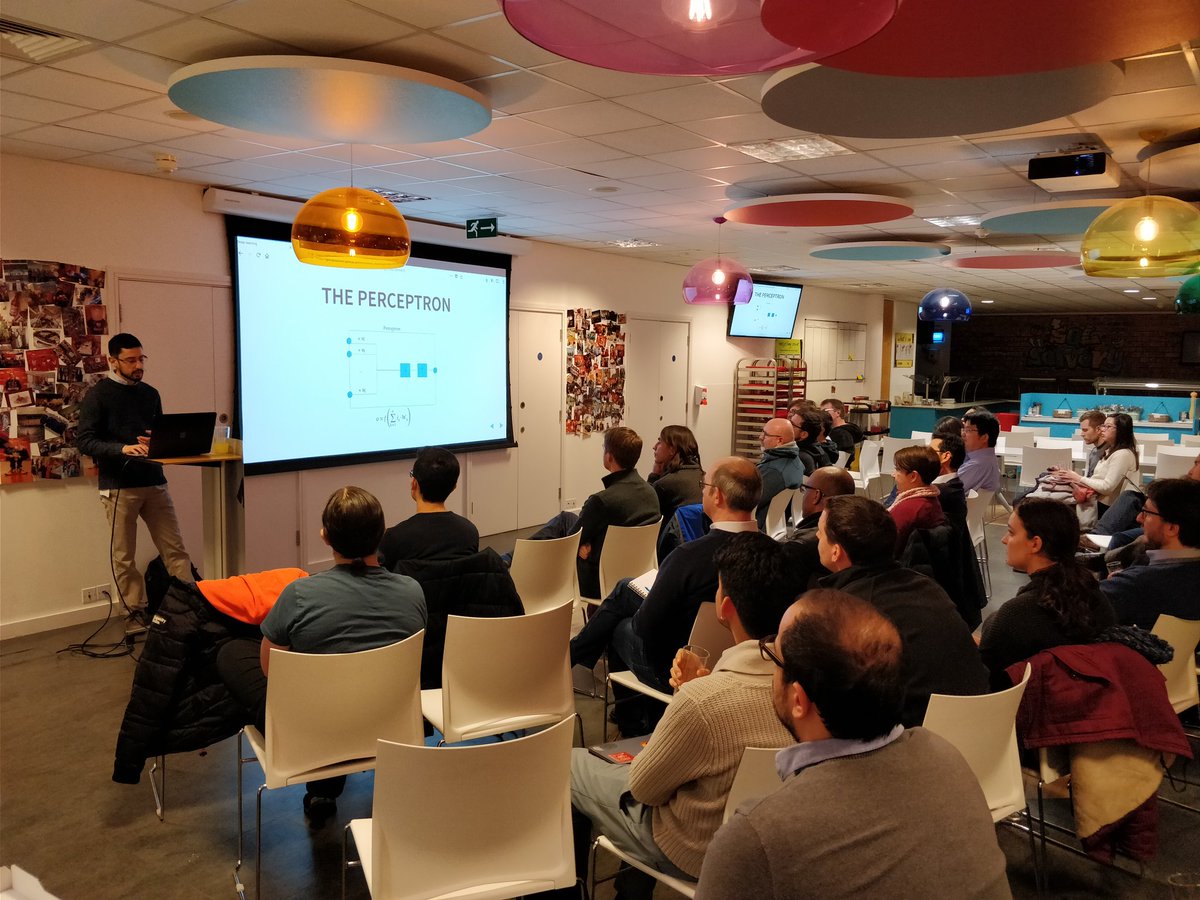 DinerIsmail's tweet photo. @giorgiosironi is talking to us about Deep Learning. Thank you @RedGateCareers for hosting @camprogrammers and getting us pizza https://t.co/qZKRbdmci0