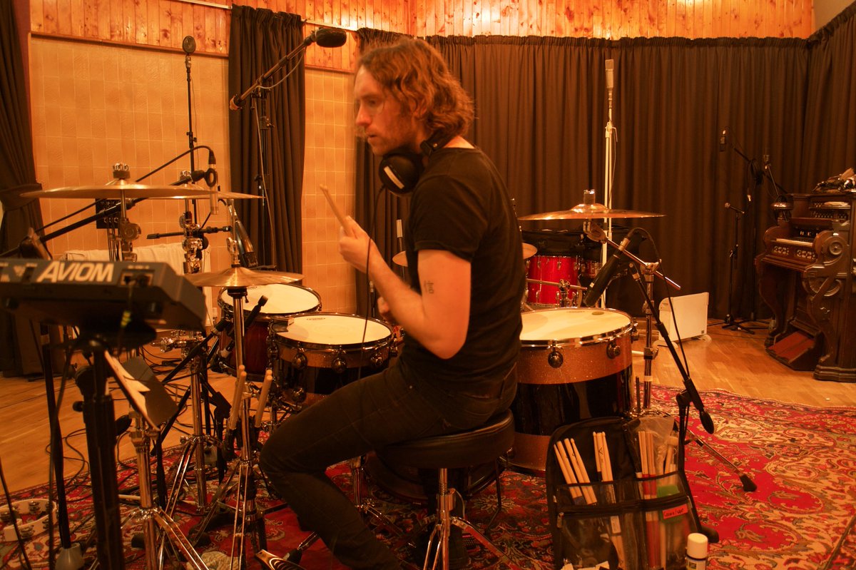 greeniedrums's tweet photo. Having a blast laying down drums, getting experimental and super creative on sessions for @LizAsaroMusic this week at @Liv_Studios. 
.
#lizasaro #milocostudios #milocostudio https://t.co/eRK6yey1FW
